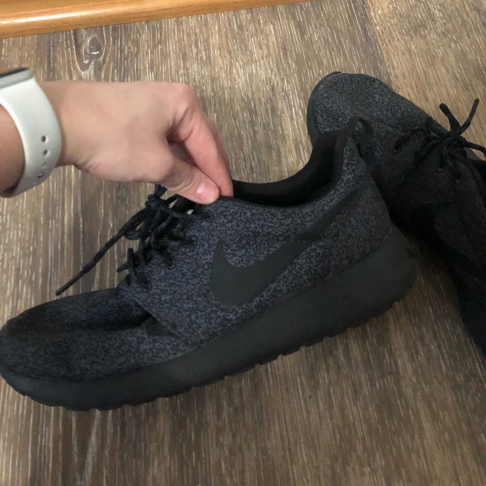 Nike Roshe runs women’s